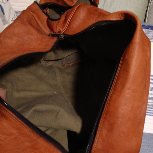 Komals Passion Leather - Picture 8 of 10